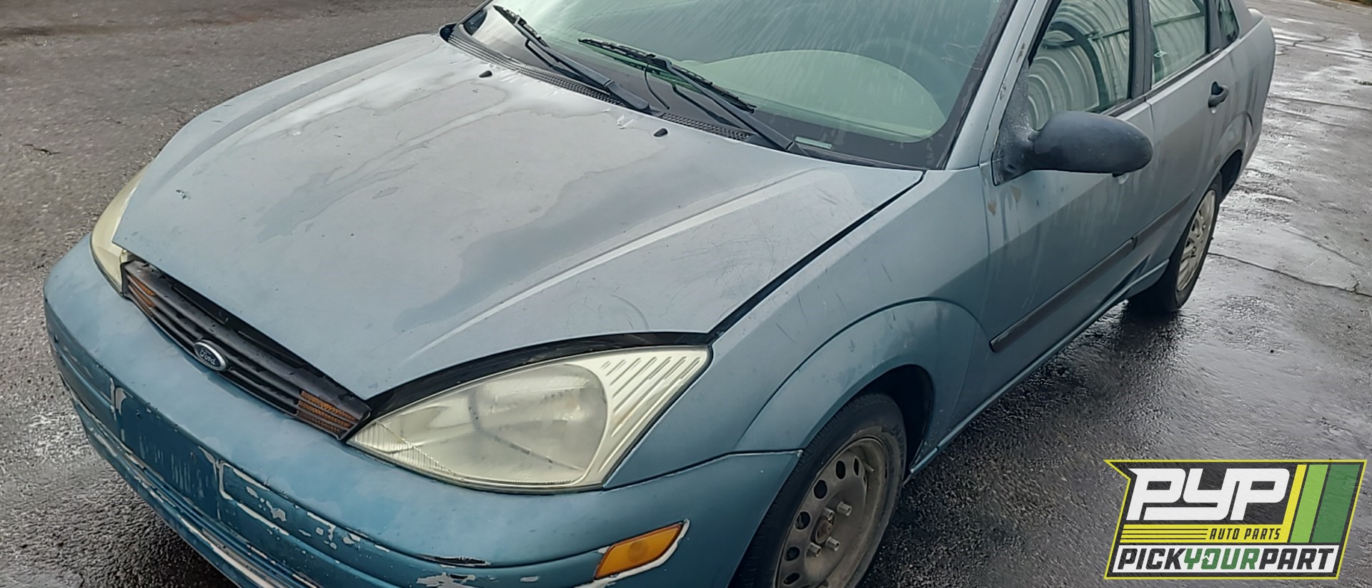 2001 FORD FOCUS available for parts