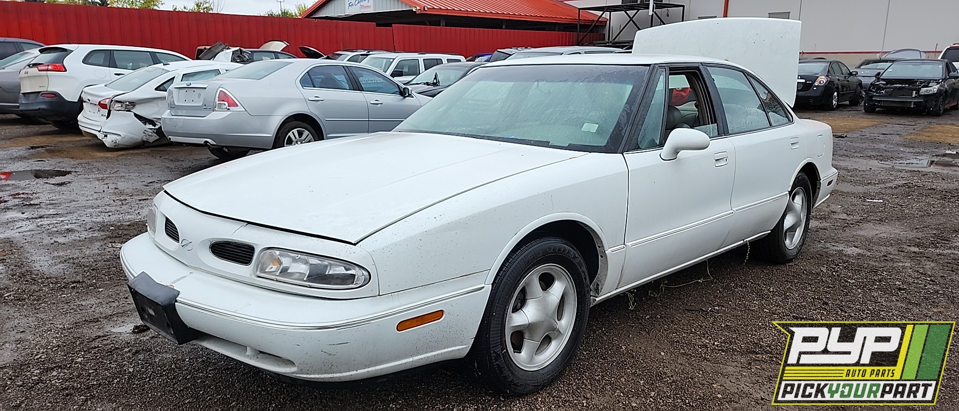 1997 OLDSMOBILE LSS available for parts