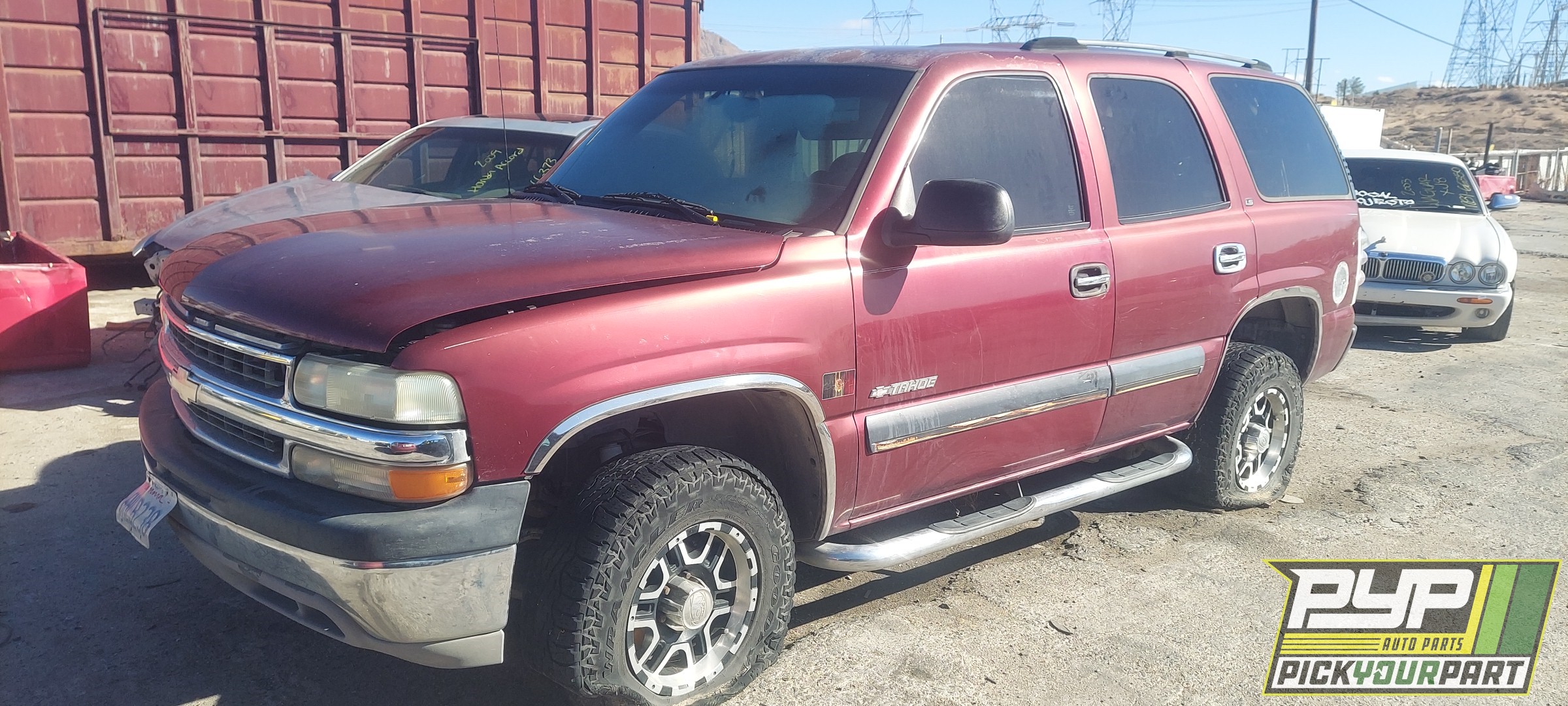 2001 CHEVROLET TAHOE available for parts