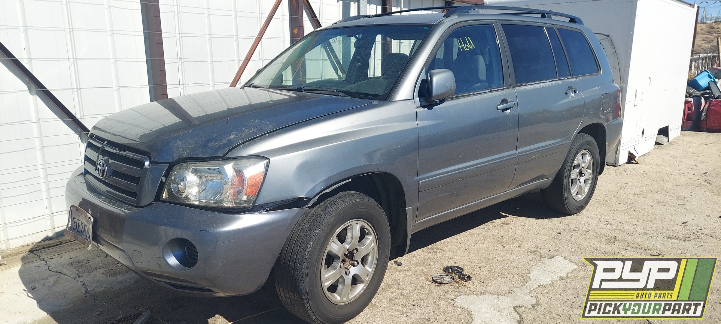 2004 TOYOTA HIGHLANDER available for parts