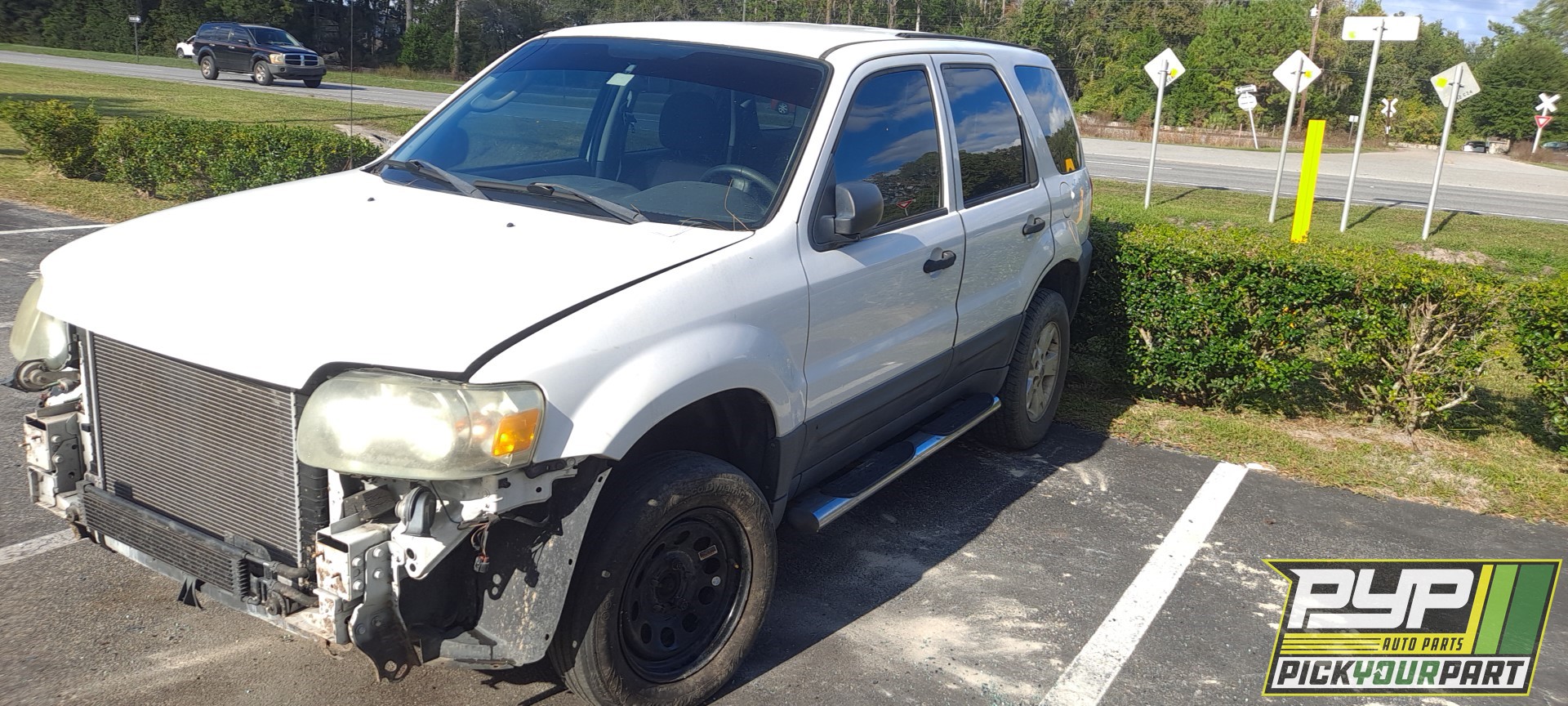 2005 FORD ESCAPE available for parts