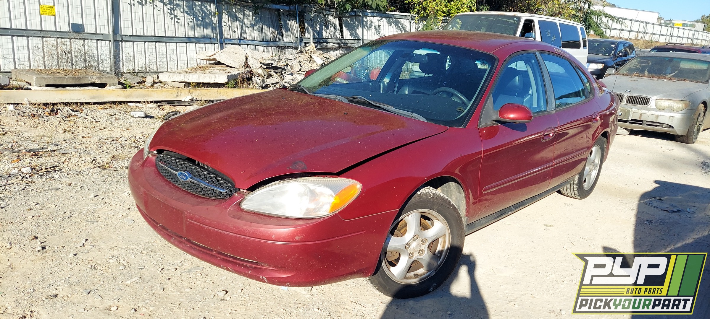 2003 FORD TAURUS available for parts
