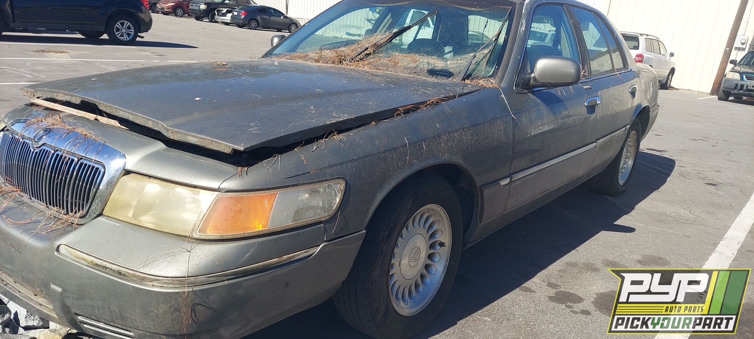 1999 MERCURY GRAND MARQUIS available for parts