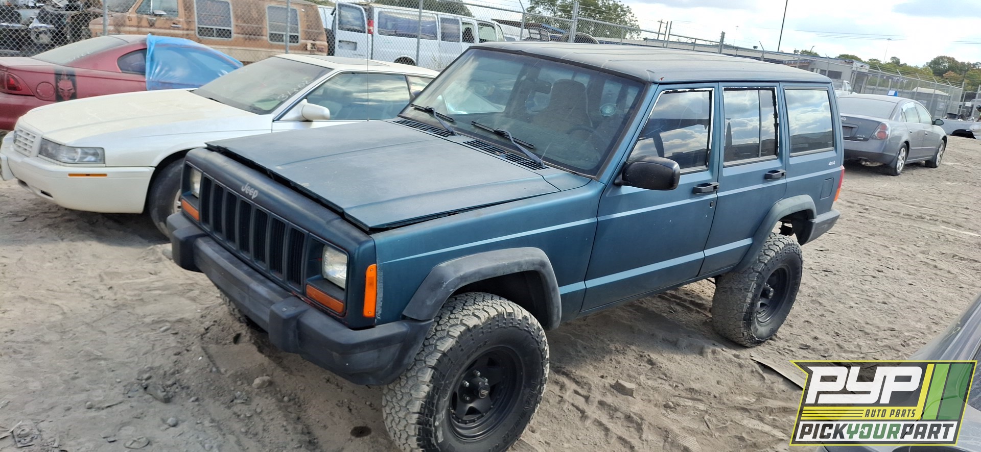 1998 JEEP CHEROKEE available for parts