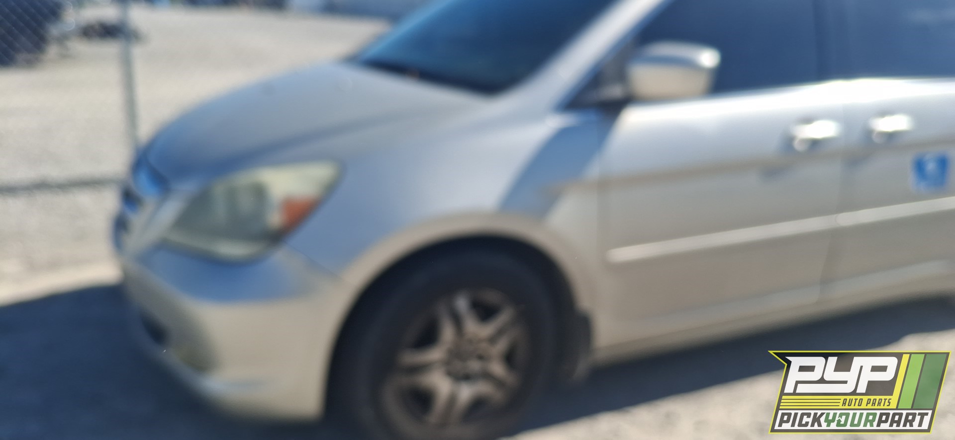 2006 HONDA ODYSSEY available for parts