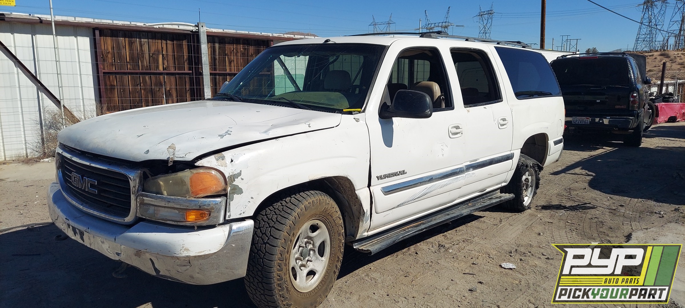 2000 GMC YUKON XL 1500 available for parts