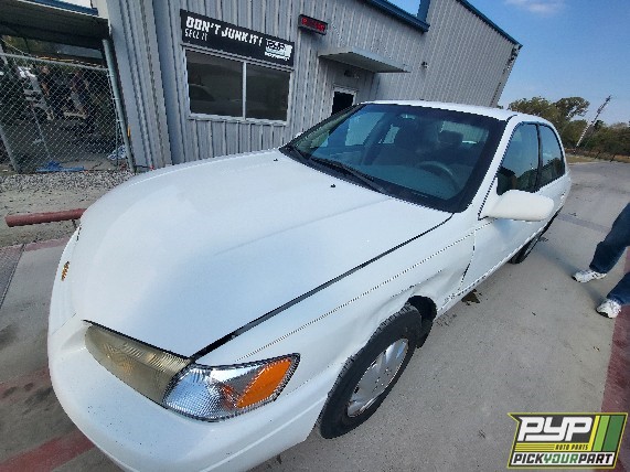1999 TOYOTA CAMRY available for parts