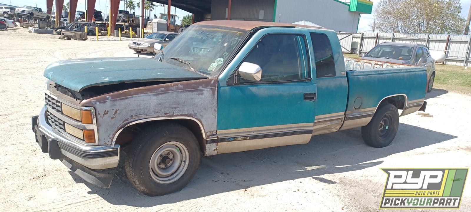 1993 CHEVROLET C1500 available for parts