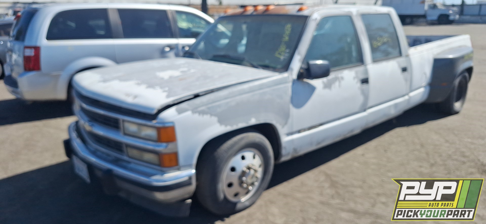 1994 CHEVROLET C3500 available for parts