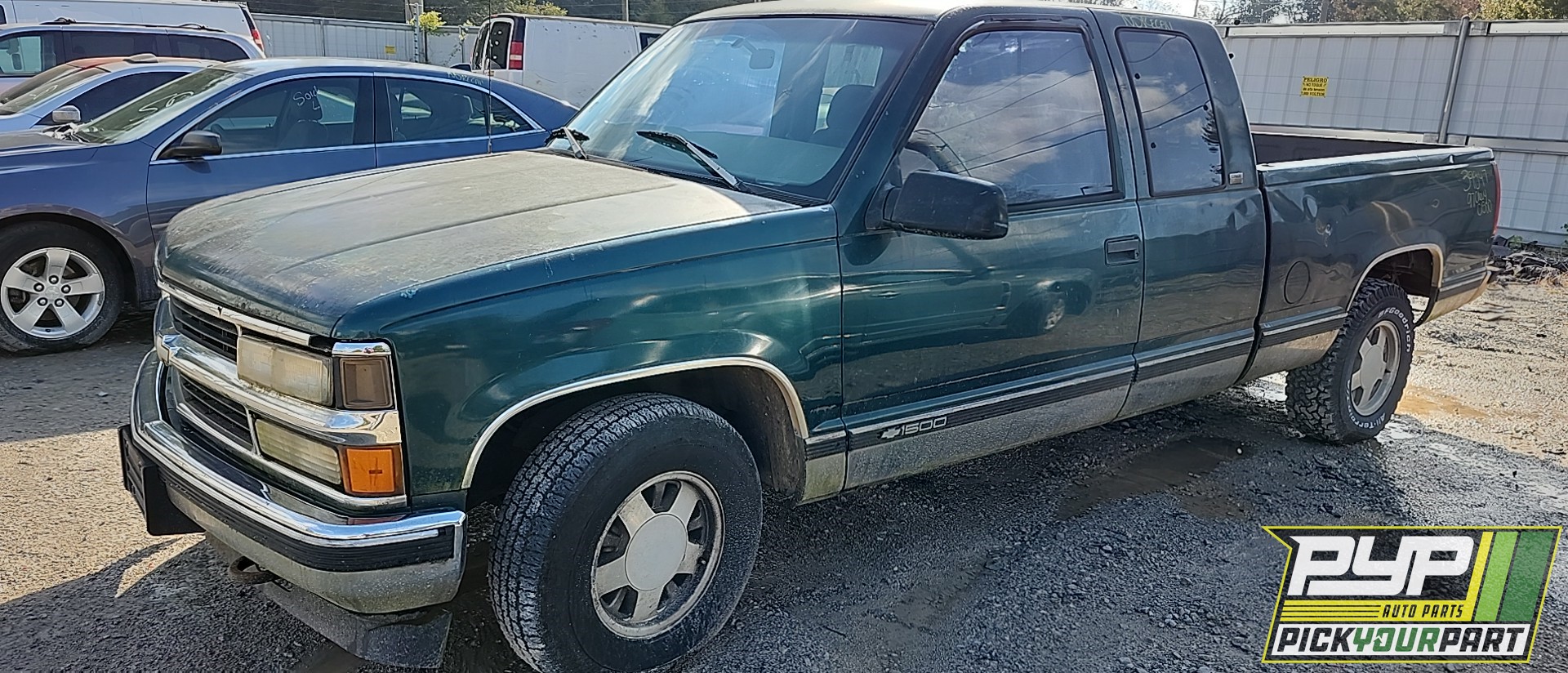 1997 CHEVROLET C1500 available for parts
