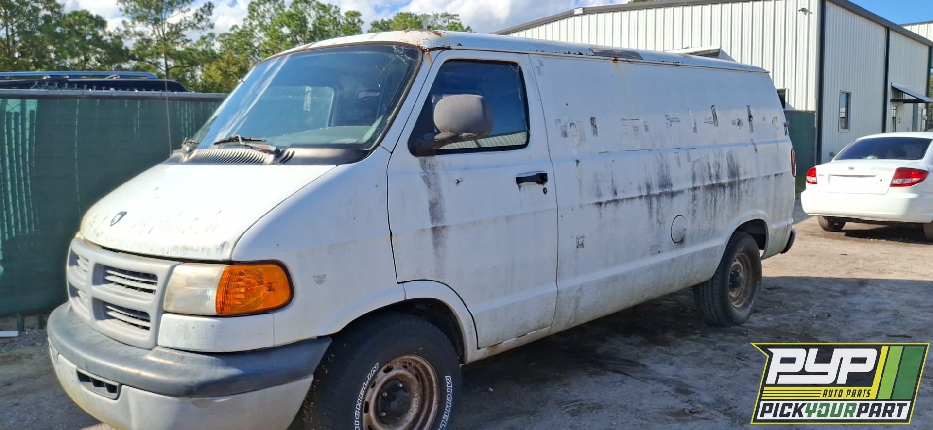 1998 DODGE B1500 available for parts
