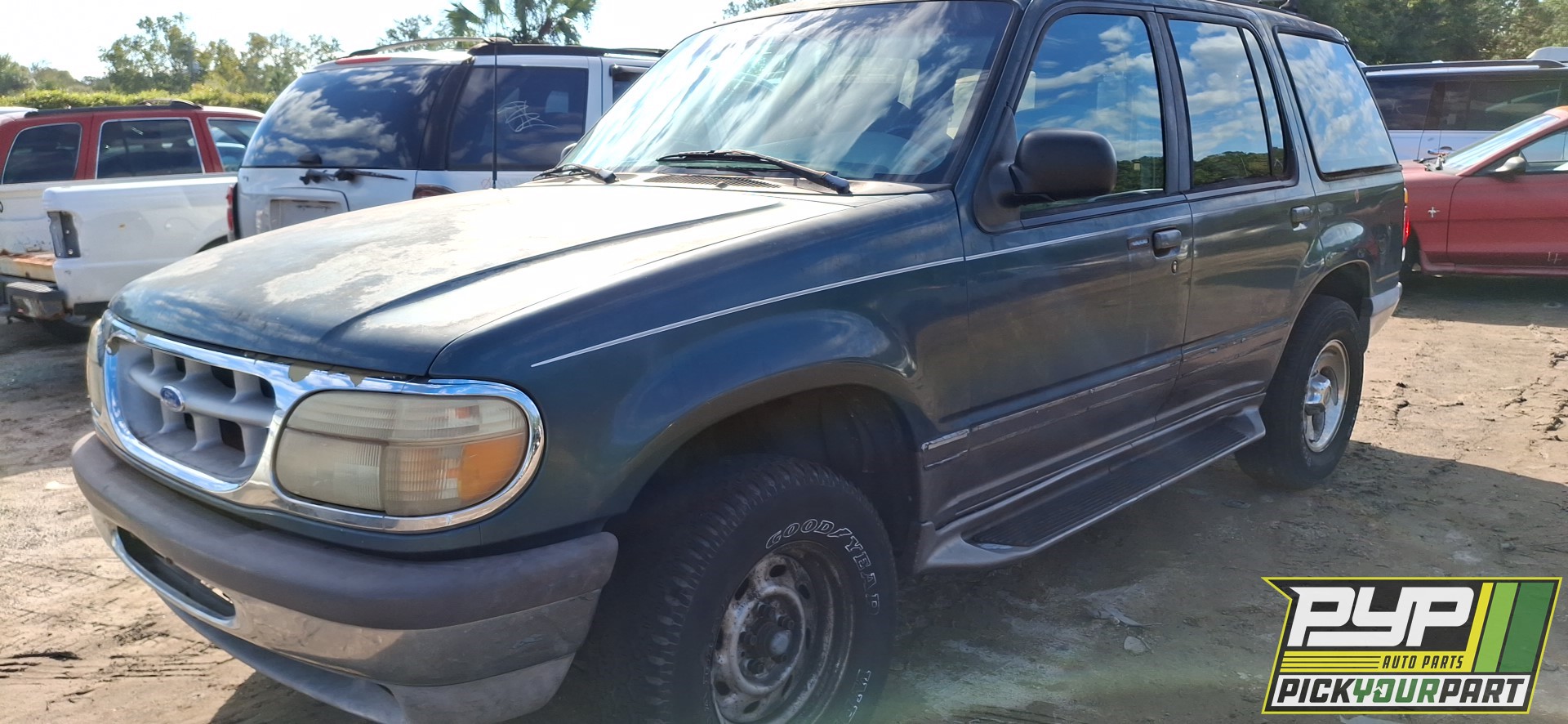 1995 FORD EXPLORER available for parts