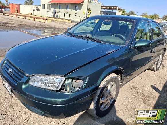 1999 TOYOTA CAMRY partes disponibles