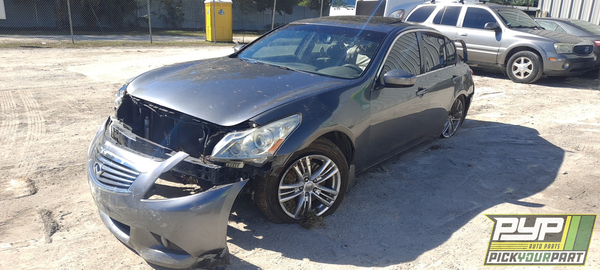 2010 INFINITI G37 available for parts