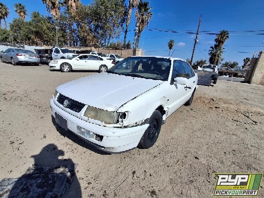 1996 VOLKSWAGEN PASSAT partes disponibles