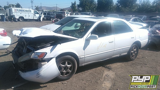 1998 TOYOTA CAMRY partes disponibles