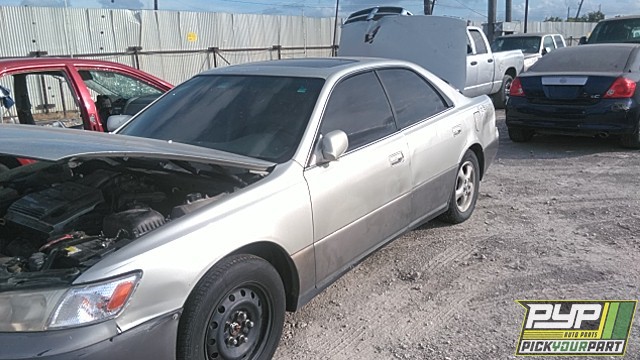 1999 LEXUS ES300 available for parts