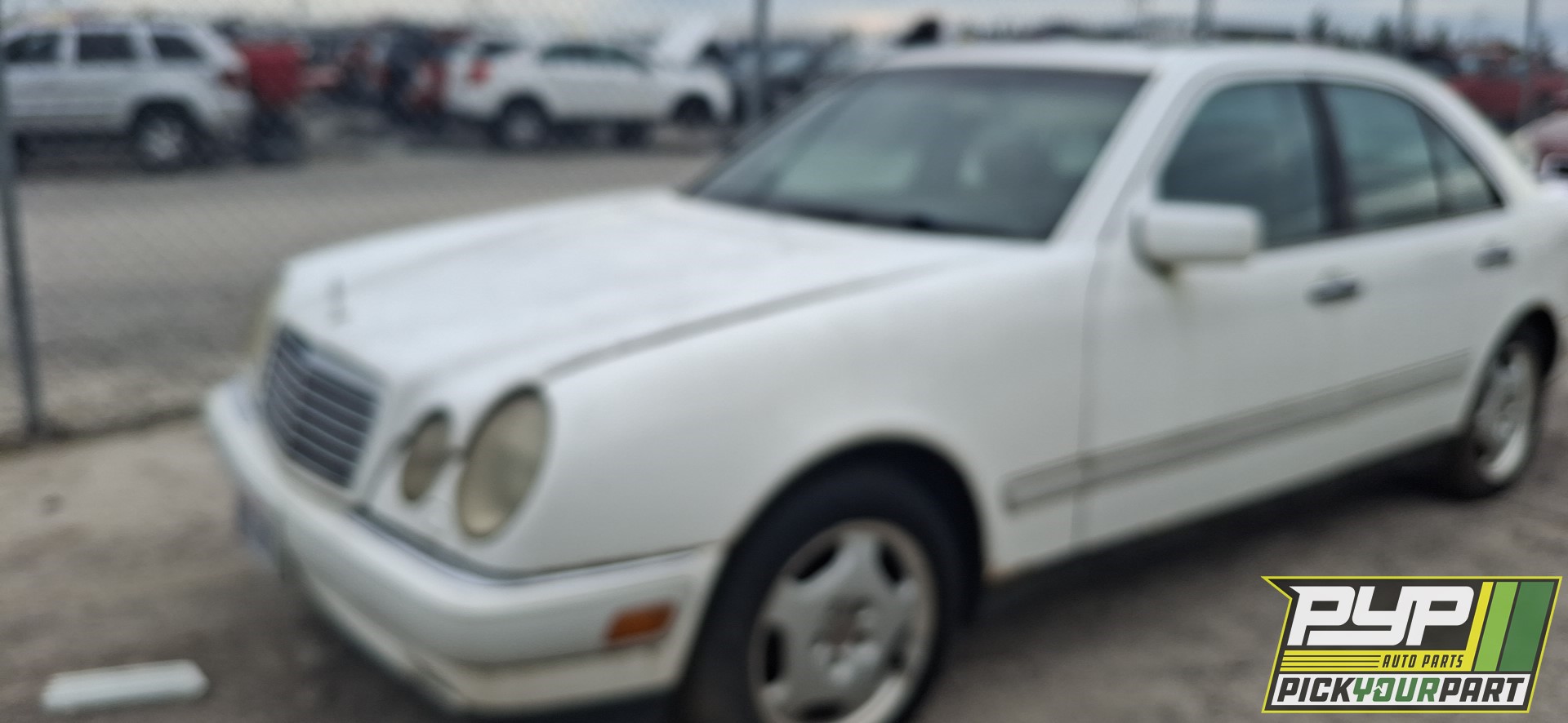 1997 MERCEDES-BENZ E420 partes disponibles
