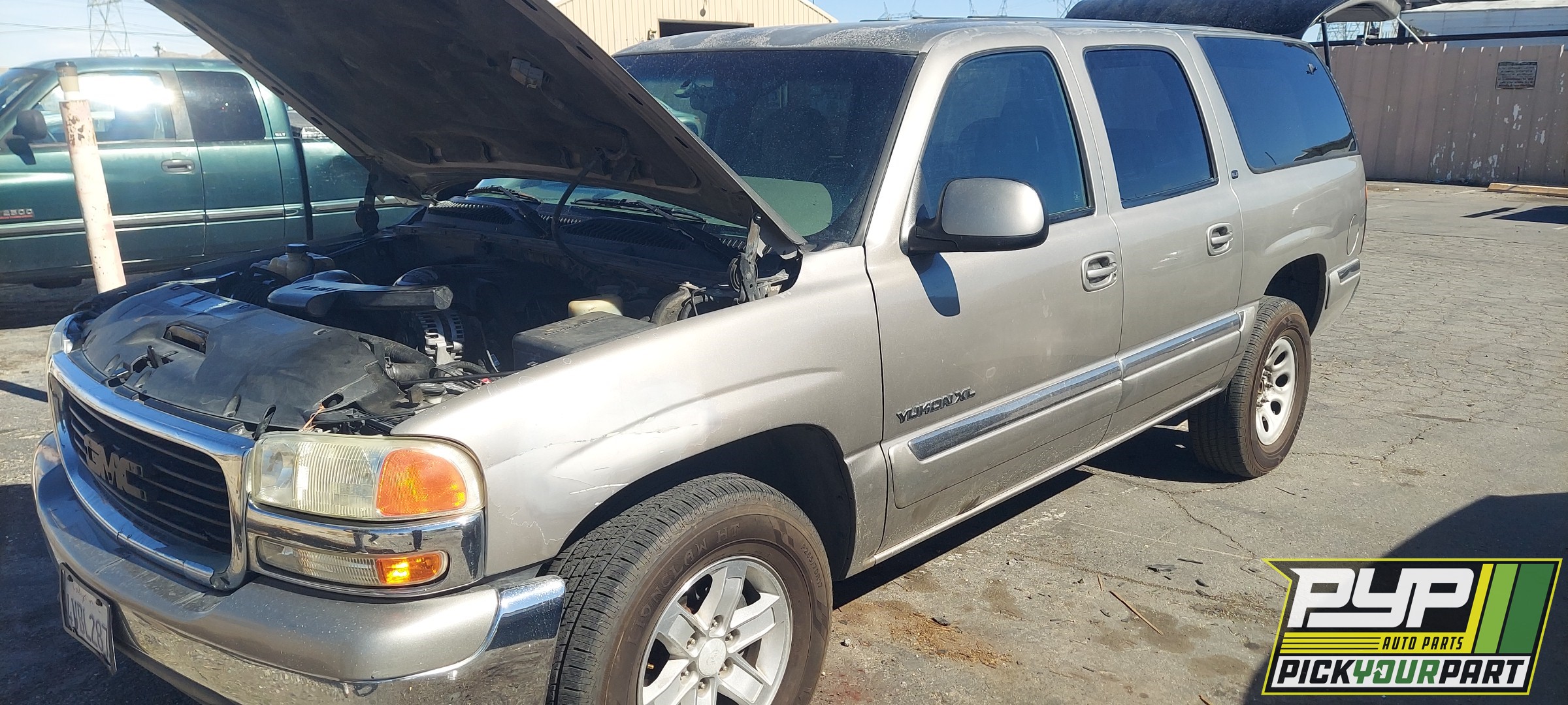 2002 GMC YUKON XL 1500 available for parts