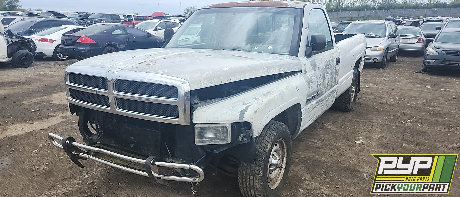 1995 DODGE RAM 1500 available for parts