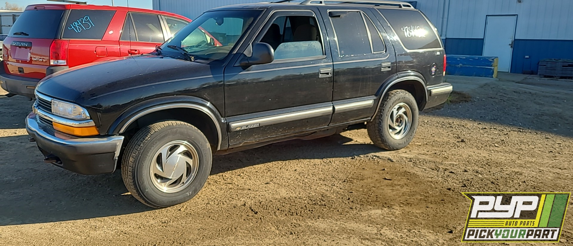 1998 CHEVROLET BLAZER available for parts
