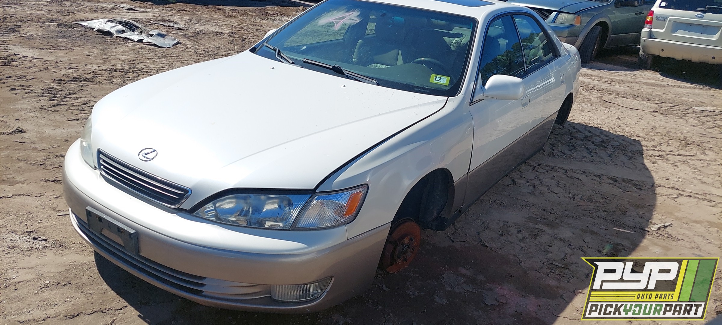 1997 LEXUS ES300 partes disponibles