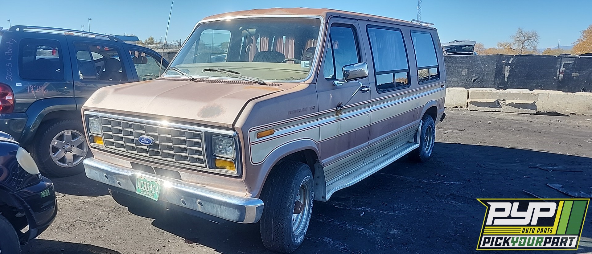 1987 FORD E-150 ECONOLINE available for parts