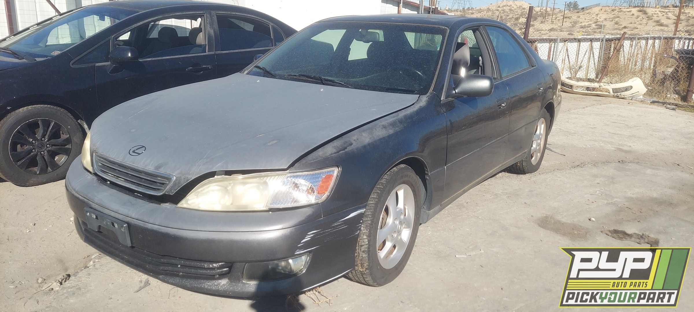 2000 LEXUS ES300 available for parts