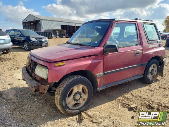 1997 GEO TRACKER available for parts