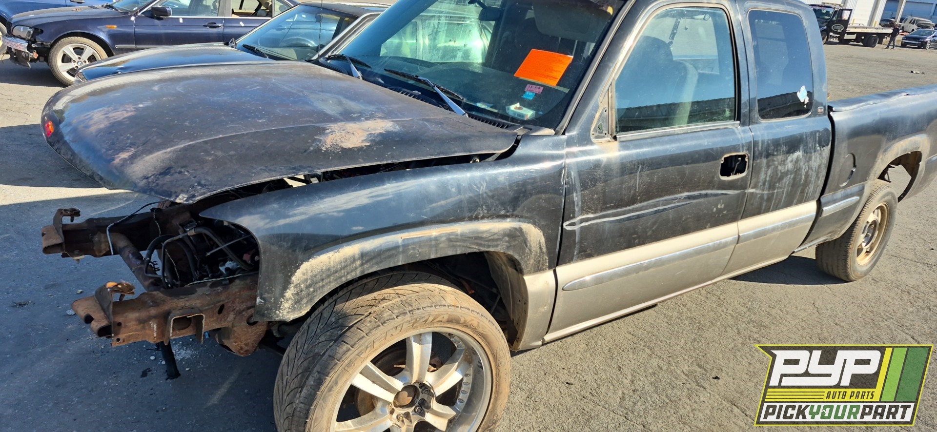 1999 GMC SIERRA 1500 available for parts