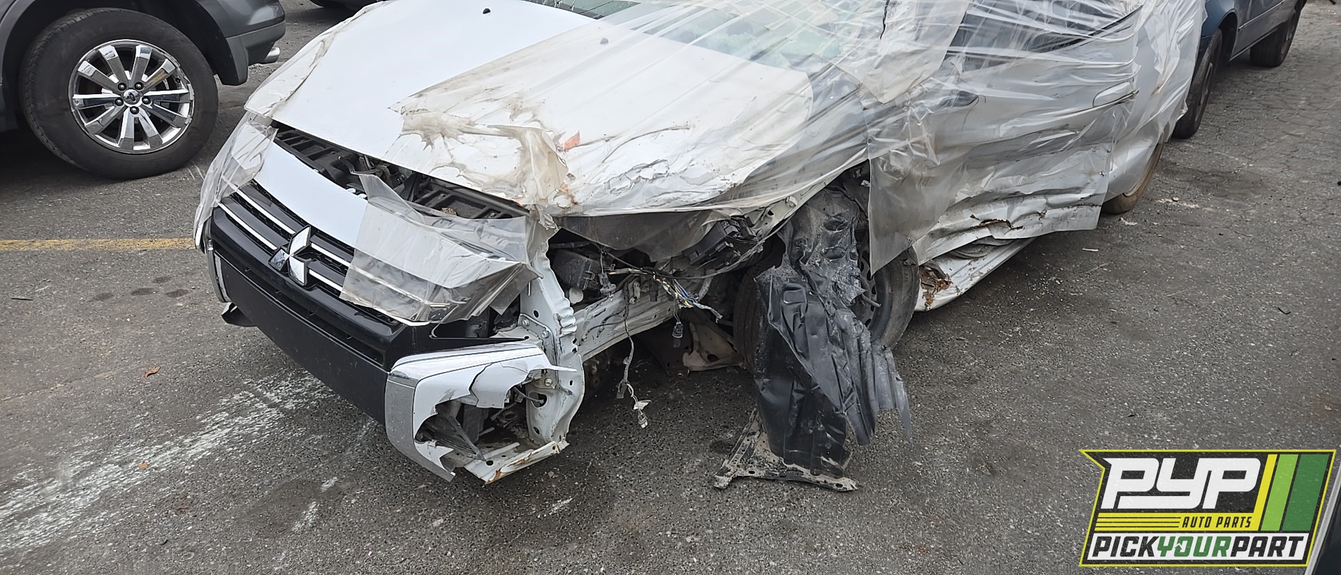 2024 MITSUBISHI MIRAGE partes disponibles