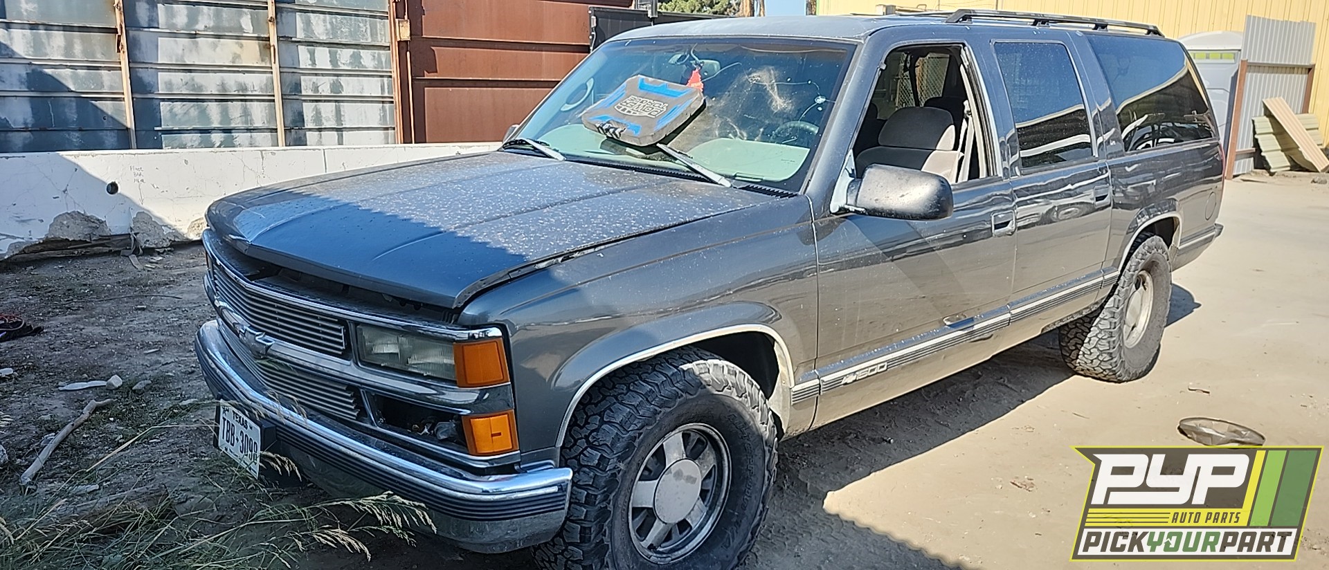 1999 CHEVROLET C1500 SUBURBAN partes disponibles