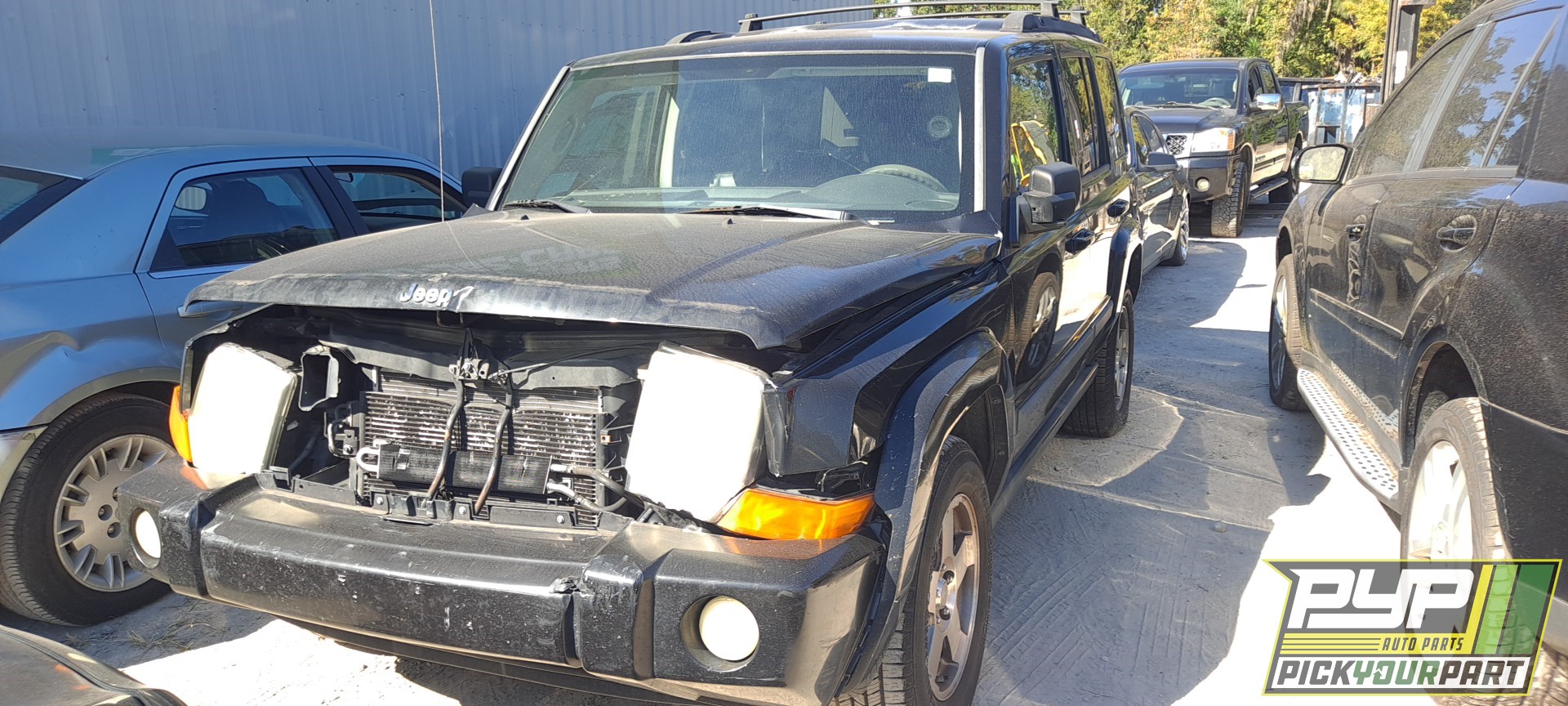 2009 JEEP COMMANDER available for parts