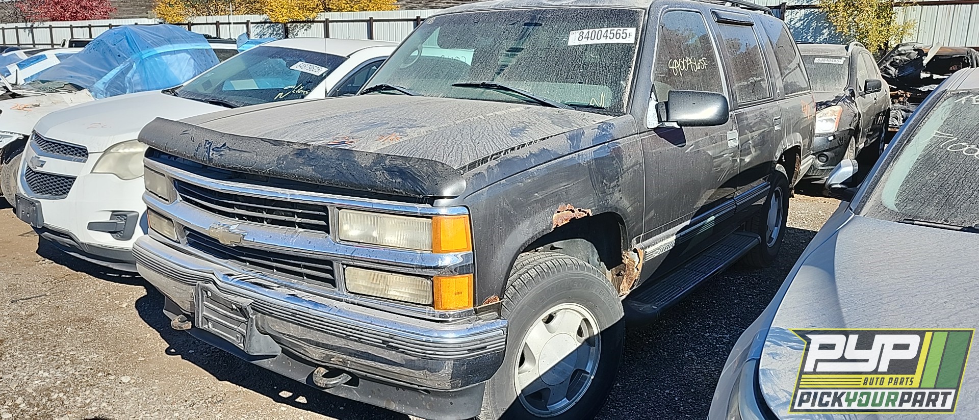 1999 CHEVROLET TAHOE available for parts