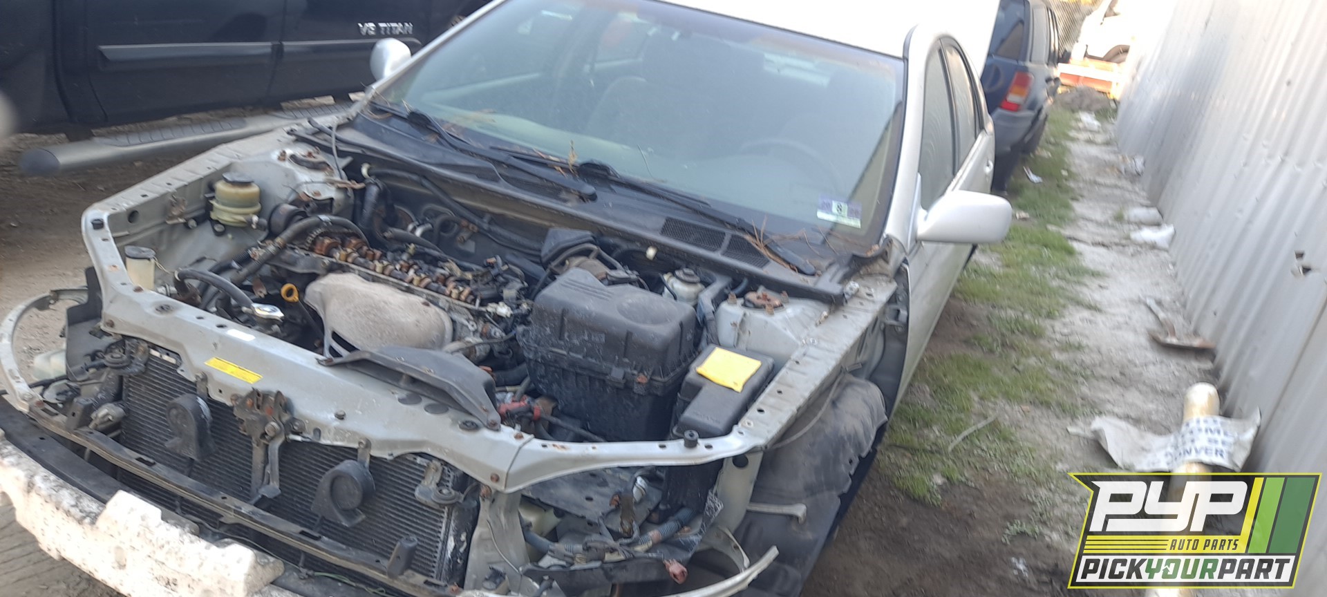 2004 TOYOTA CAMRY available for parts