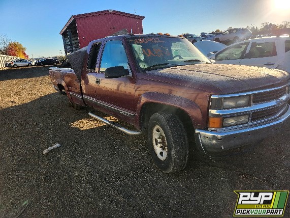1995 CHEVROLET K2500 available for parts