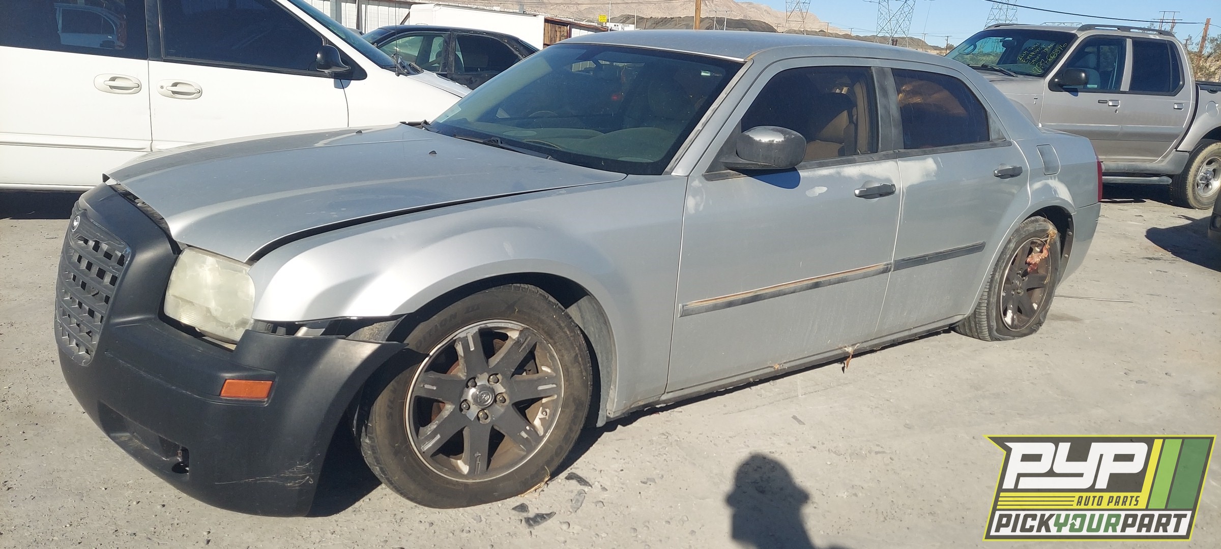 2006 CHRYSLER 300 available for parts