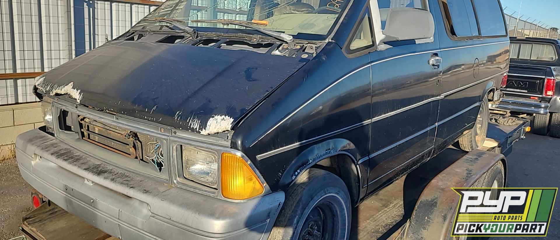 1990 FORD AEROSTAR available for parts