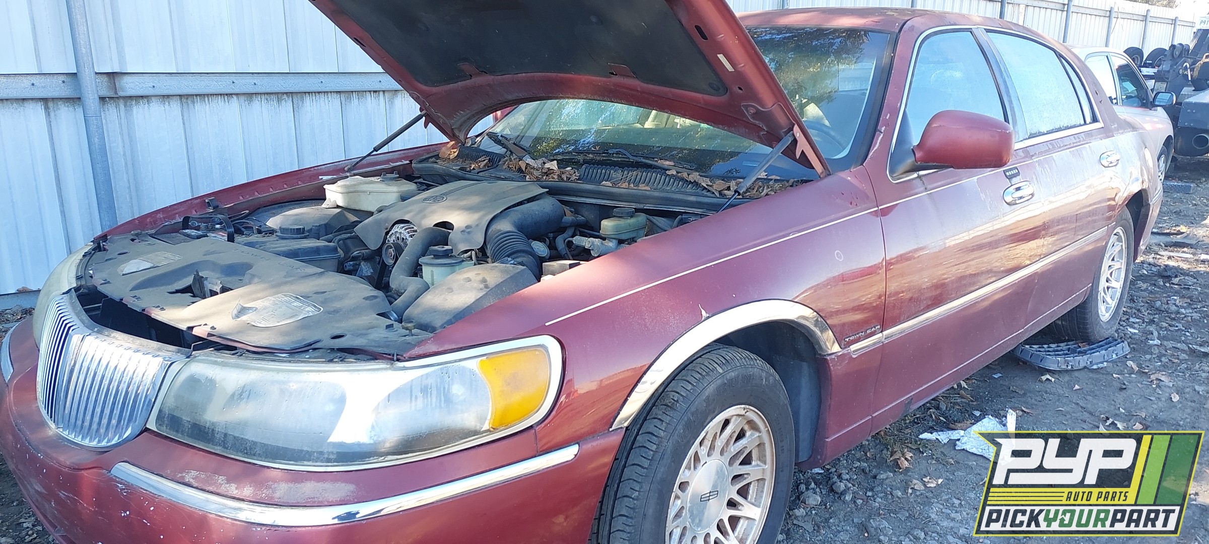 1999 LINCOLN TOWN CAR partes disponibles