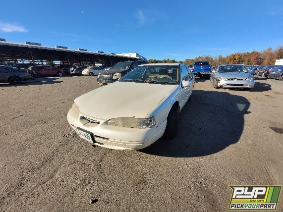 1996 FORD THUNDERBIRD available for parts