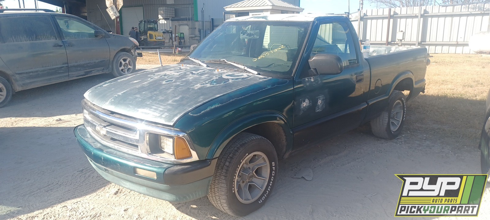 1996 CHEVROLET S10 available for parts