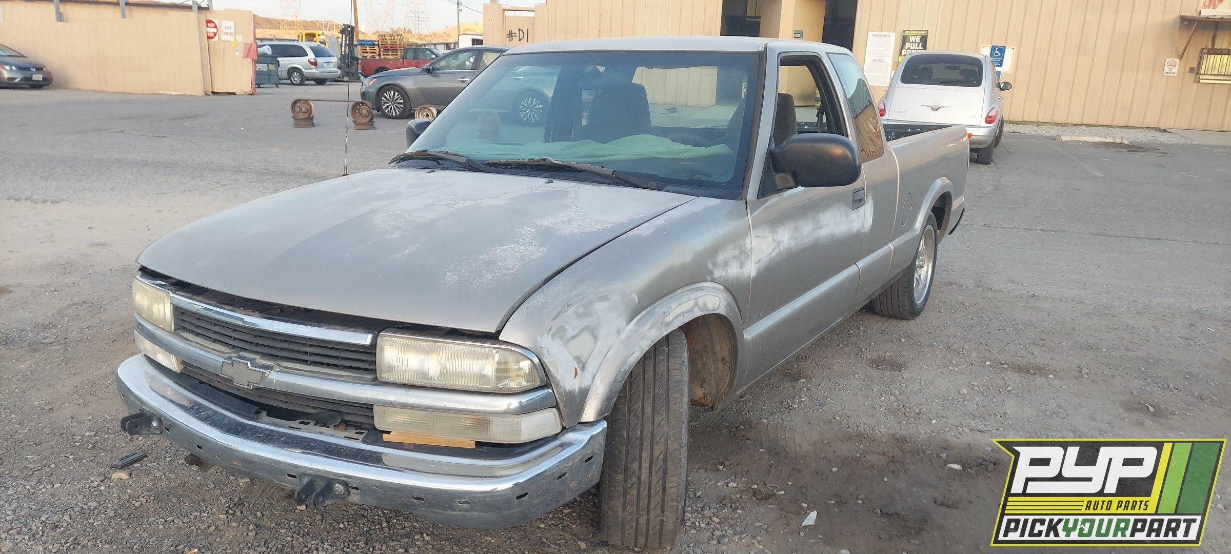 1998 CHEVROLET S10 available for parts