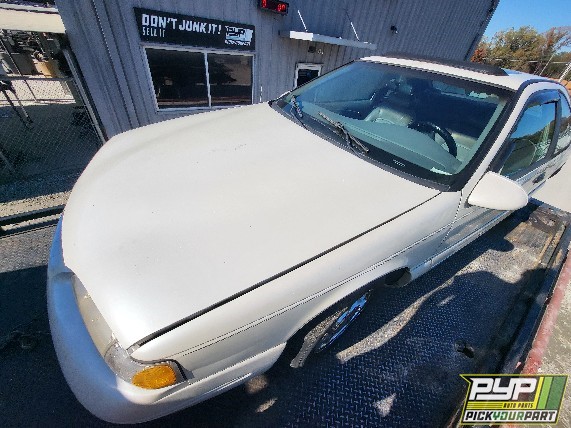 1996 FORD THUNDERBIRD available for parts