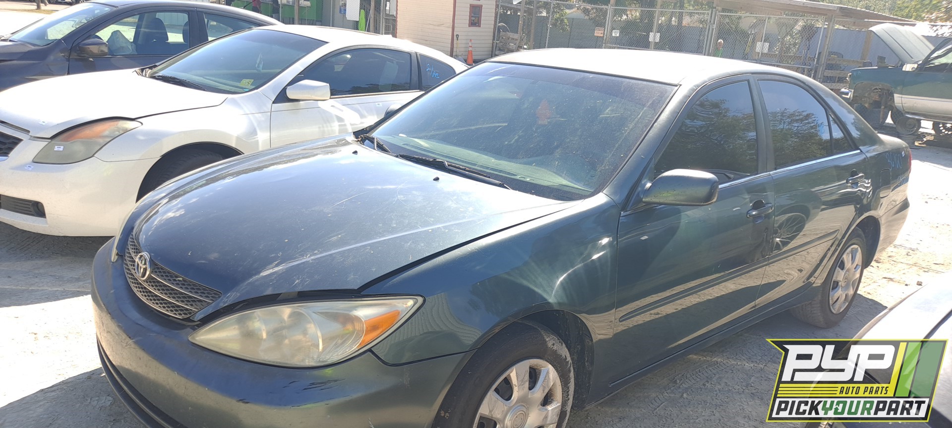2004 TOYOTA CAMRY partes disponibles