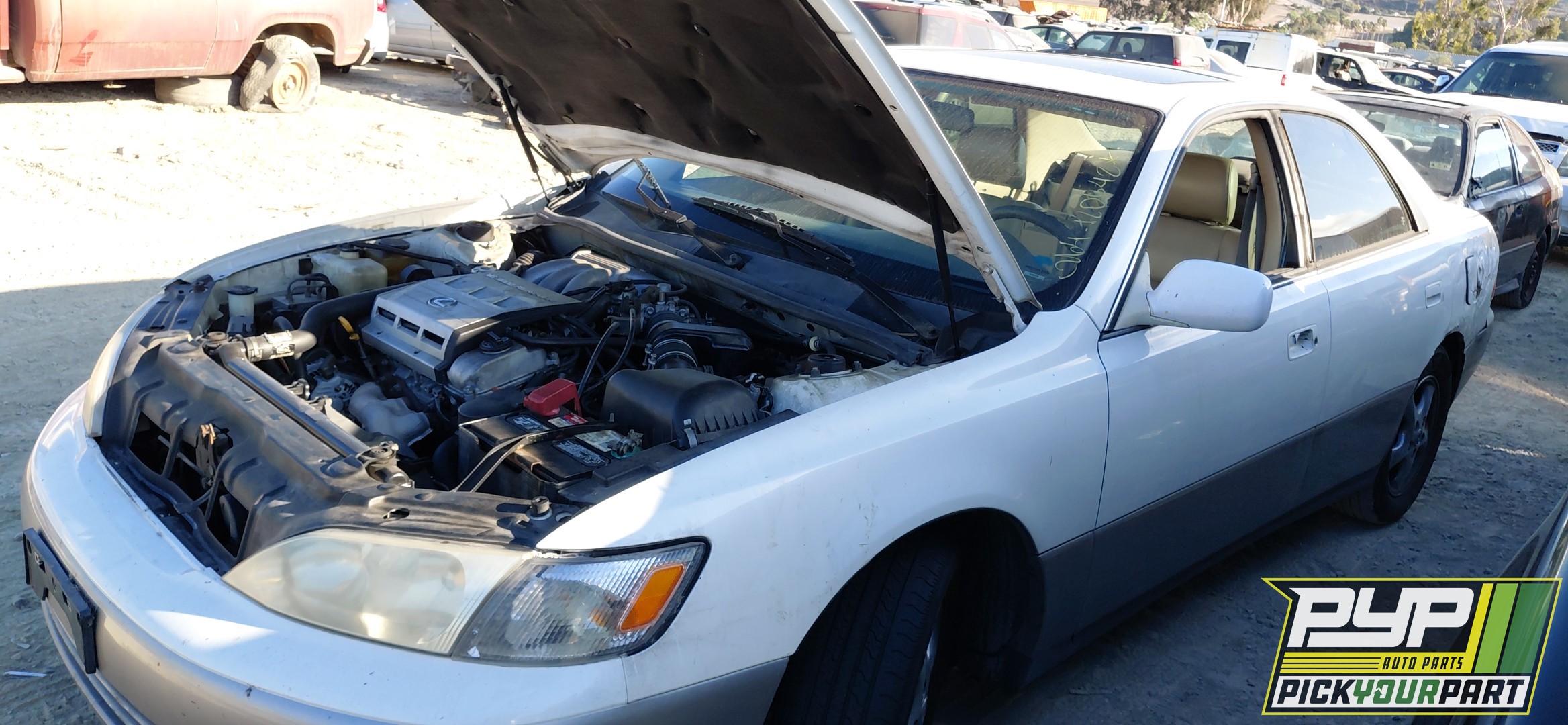 1997 LEXUS ES300 available for parts