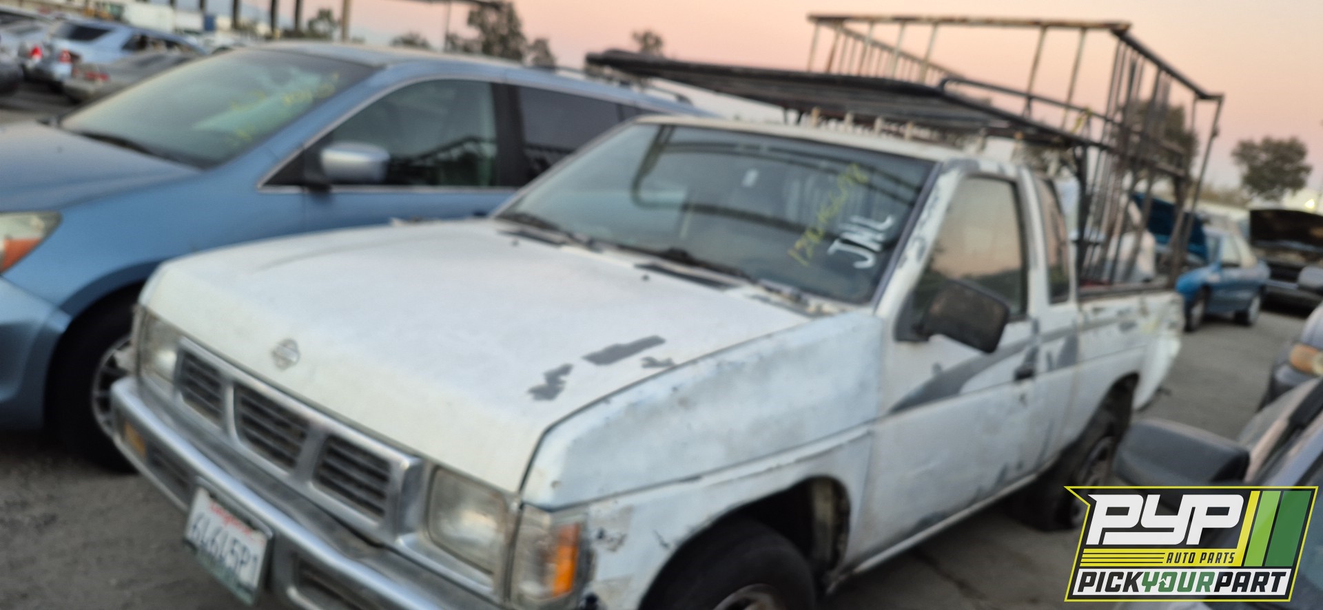1995 NISSAN PICKUP available for parts