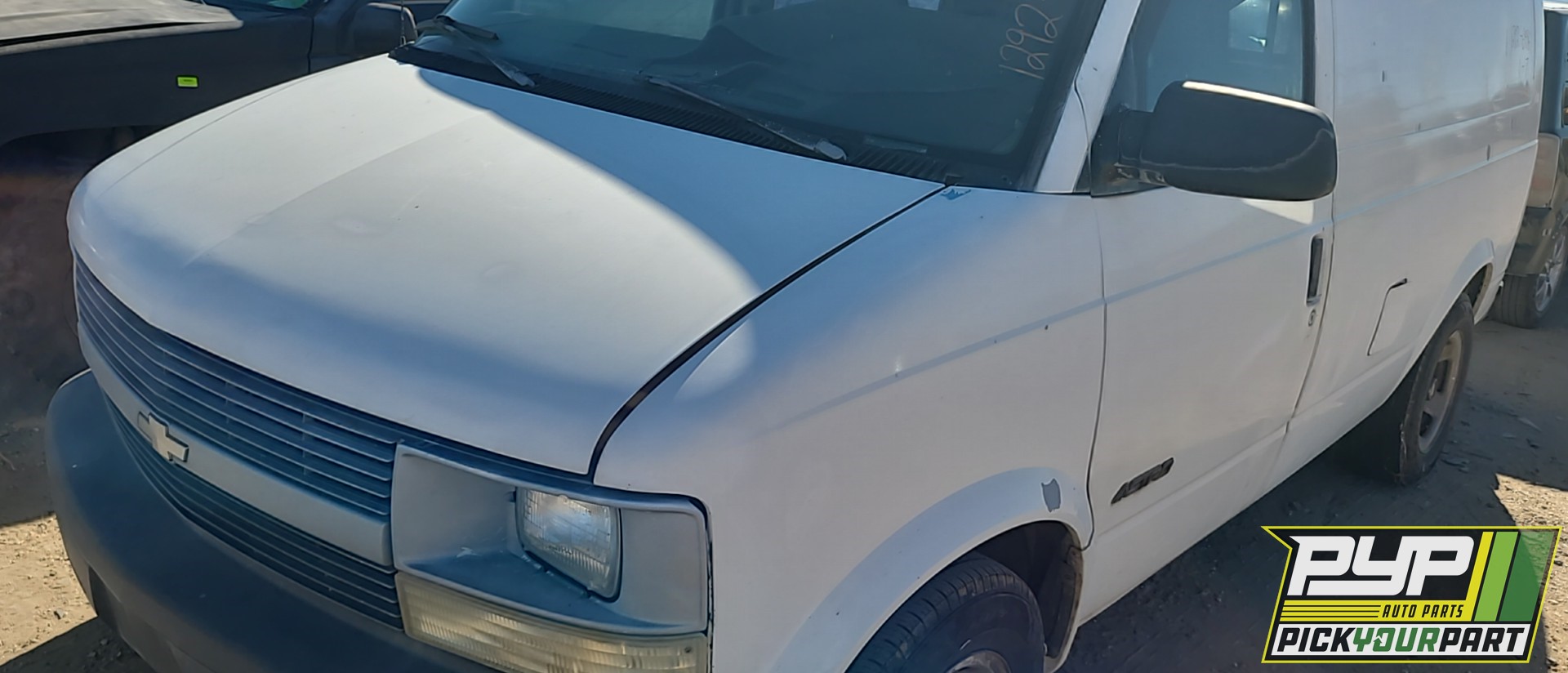 1995 CHEVROLET ASTRO available for parts