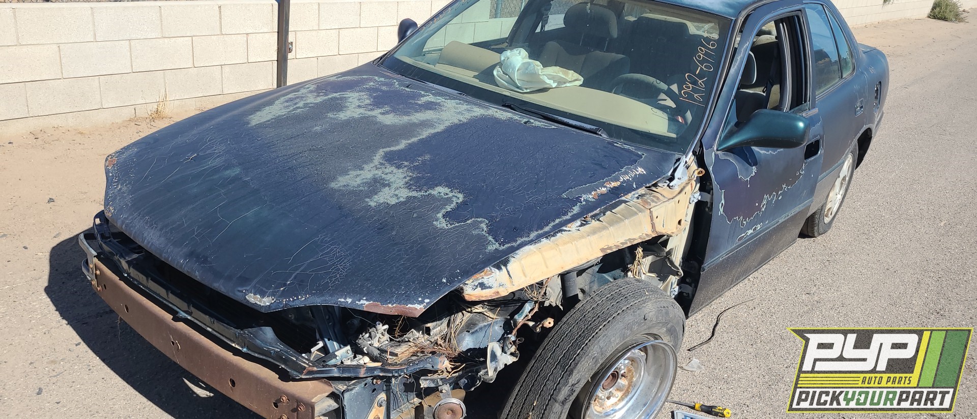1995 TOYOTA CAMRY available for parts