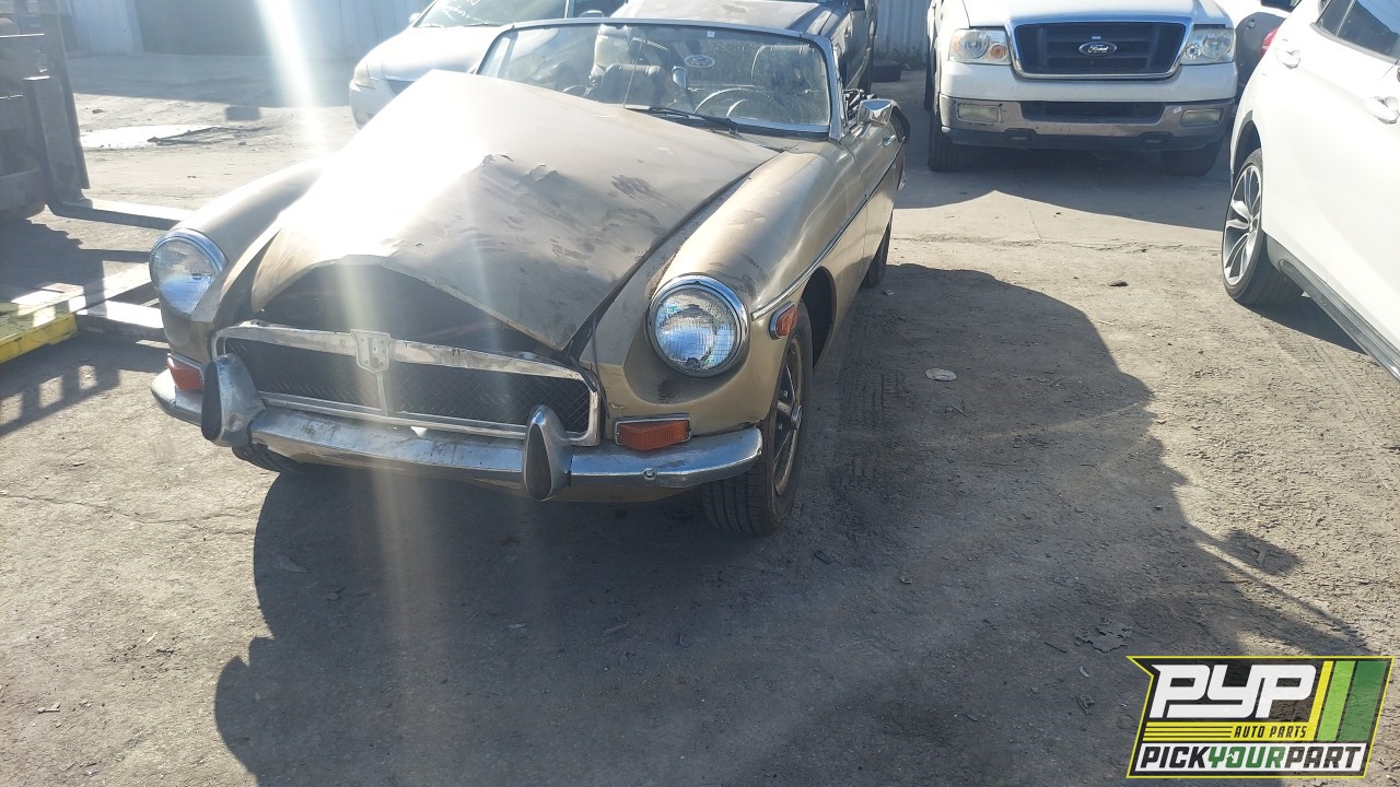 1974 MG MGB partes disponibles