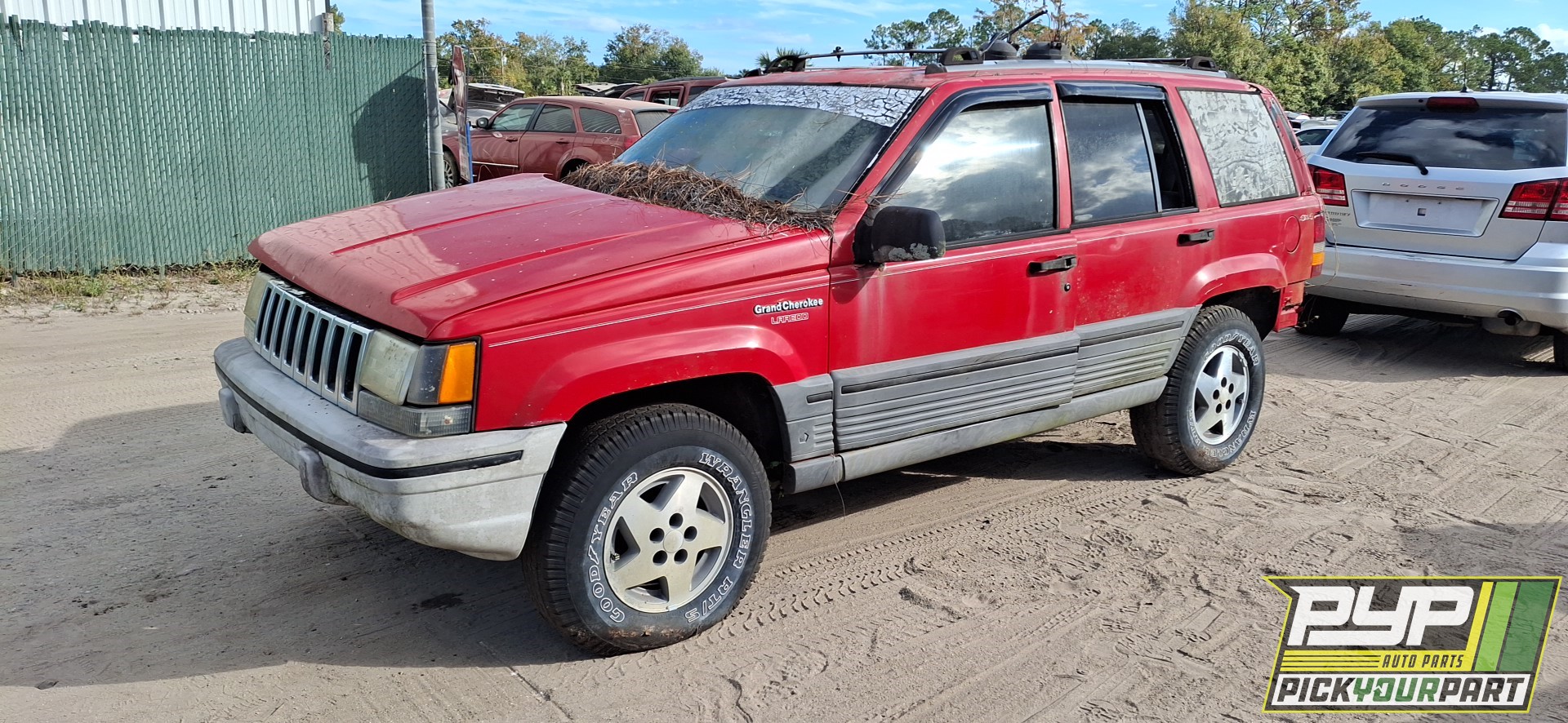 1995 JEEP GRAND CHEROKEE available for parts